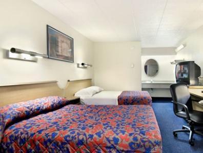 Red Roof Plus+ Washington Dc - Hotel 3*